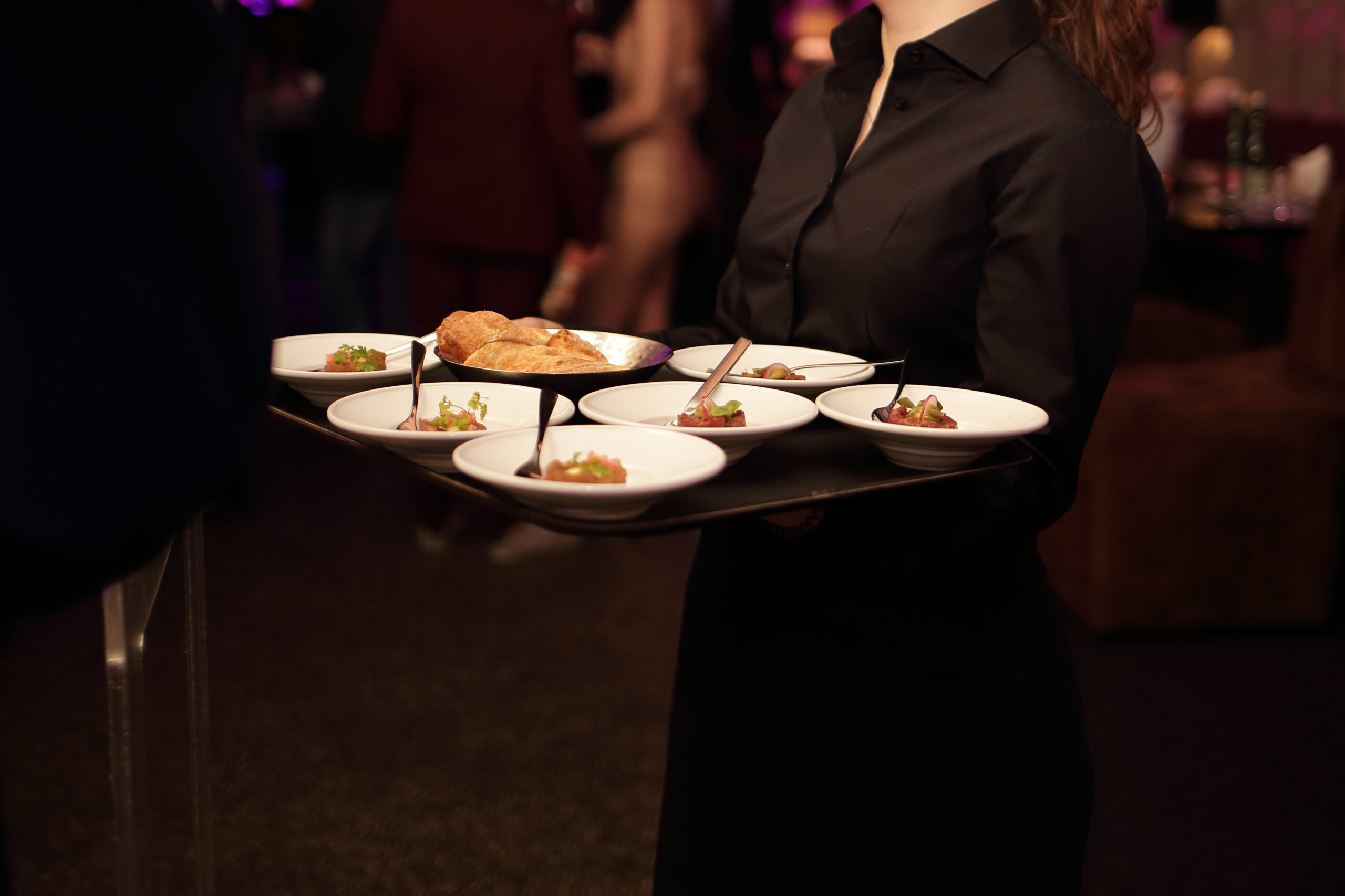 the-waitress-carries-the-food-on-the-tablet-2022-01-27-22-34-23-utc the-waitress-carries-the-food-on-the-tablet-2022-01-27-22-34-23-utc